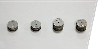 4 CSERÉLŐ ALMÓGÉSZLET