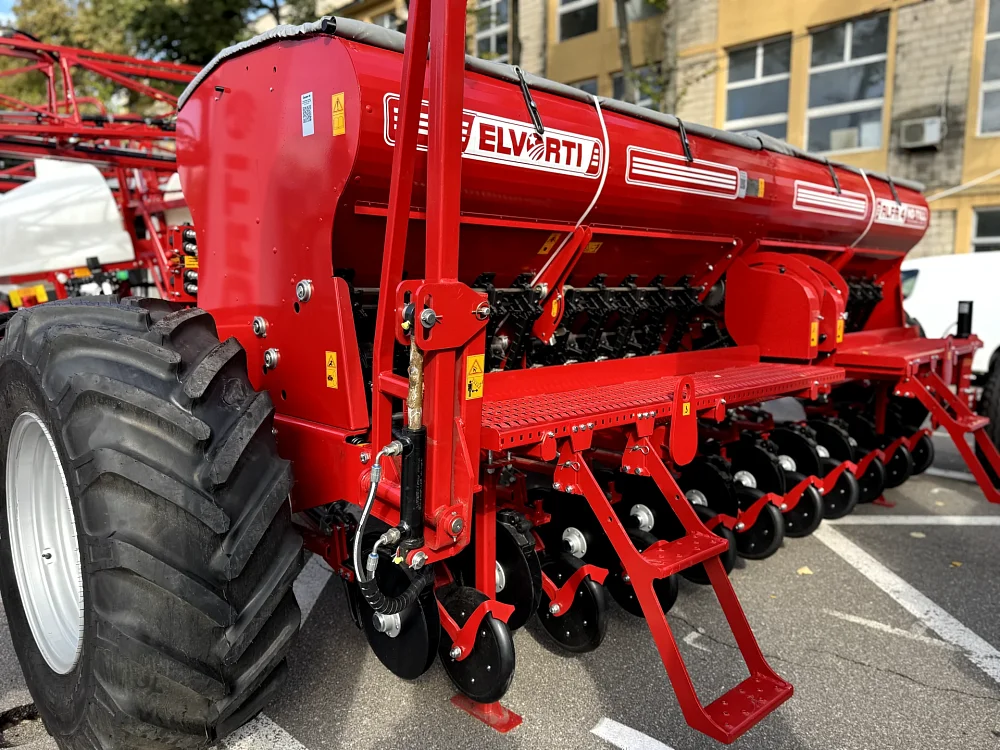Az ELVORTI új dizájnú ALFA 4 No-Till vetőgépének premierje a MOLDAGROTECH 2026 kiállításon — 2
