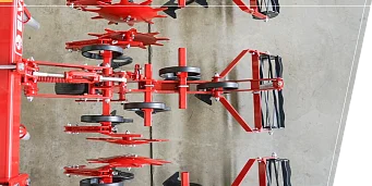 A MUNKASZERVEK HELYSZÍNÉRE